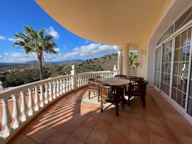 Villa / Chalet de 538 m2 en venta en Mijas, Andalucía