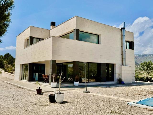Villa / Chalet de 544 m2 en venta en Relleu, Comunidad Valenciana