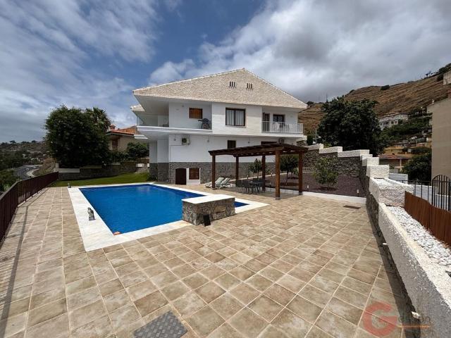 Villa / Chalet de 540 m2 en venta en Almuñécar, Andalucía