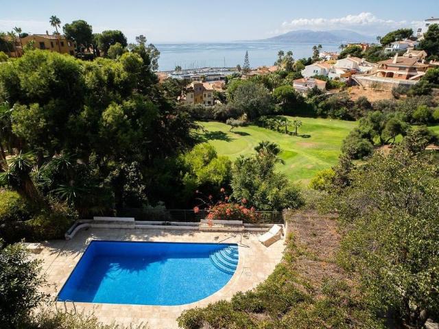 Villa / Chalet de 575 m2 en venta en Málaga, Andalucía