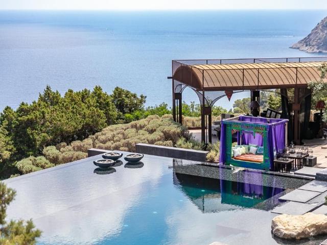 Villa / Chalet de 601 m2 en venta en Es Cubells, España