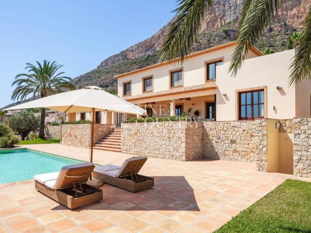 Villa / Chalet de 636 m2 en venta en Jávea, Comunidad Valenciana