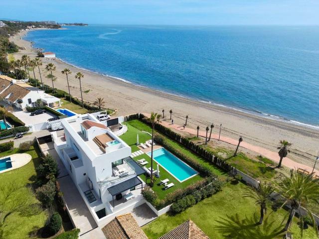 Villa / Chalet de 699 m2 en venta en Marbella, España