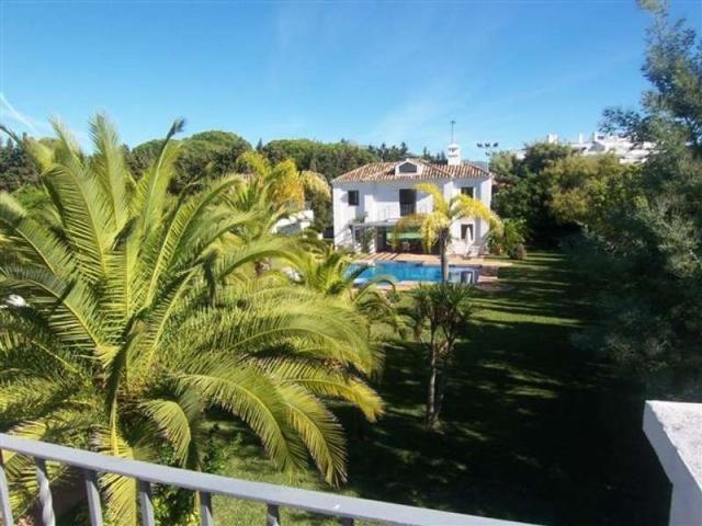 Villa / Chalet de 700 m2 en venta en Marbella, Andalucía