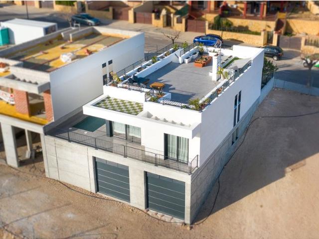 Villa / Chalet de 80 m2 en venta en Polop, Comunidad Valenciana