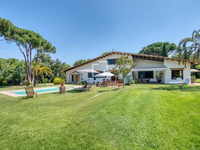 Villa / Chalet de lujo 422 m2 en venta, Santa Cristina de Aro, Cataluña
