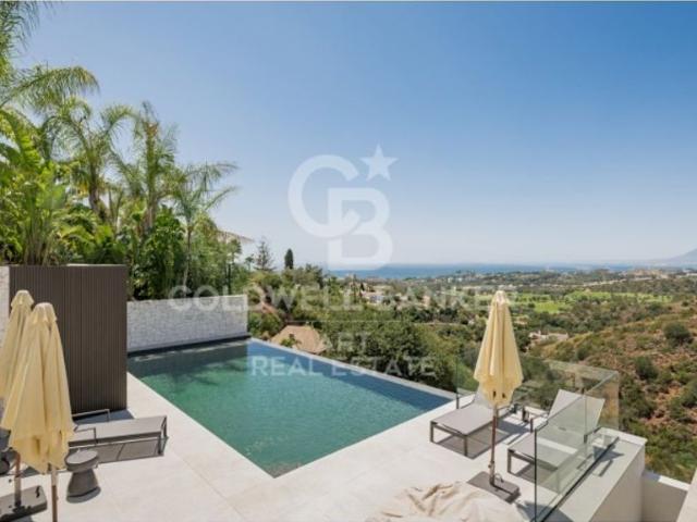 Exclusiva Villa / Chalet en venta Marbella, España