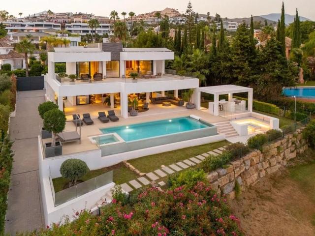 Villa / Chalet de lujo 473 m2 en venta, Marbella, Andalucía