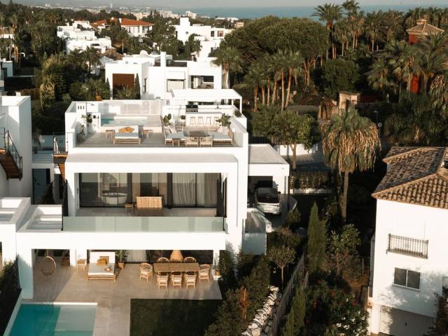 Villa / Chalet de lujo 476 m2 en venta, The Golden Mile, Marbella, Andalucía