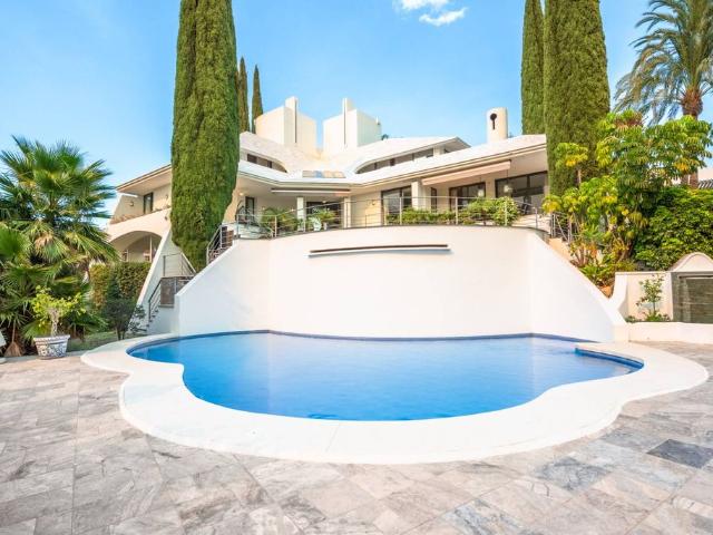Villa / Chalet de lujo 578 m2 en venta, Marbella, España