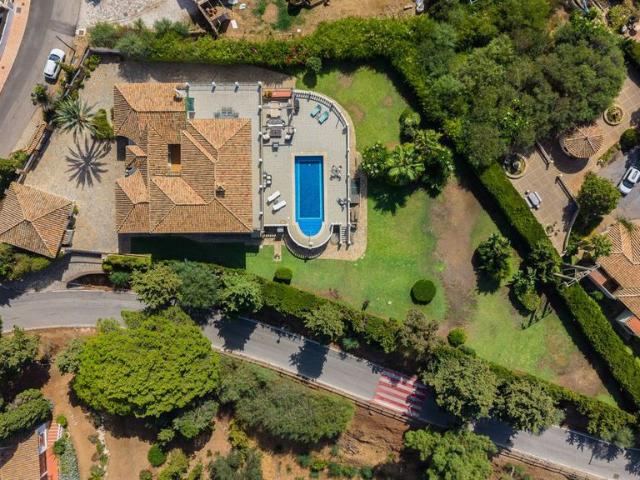 Villa / Chalet de lujo 627 m2 en venta, El Chaparral, Andalucía