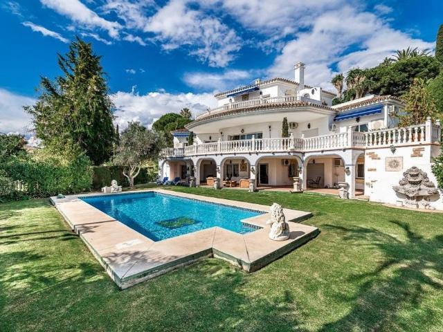 Villa / Chalet de lujo 670 m2 en venta, Marbella, Andalucía