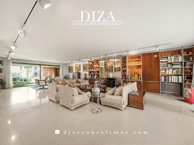 Villa / Chalet de lujo 686 m2 en venta, Madrid, Comunidad de Madrid