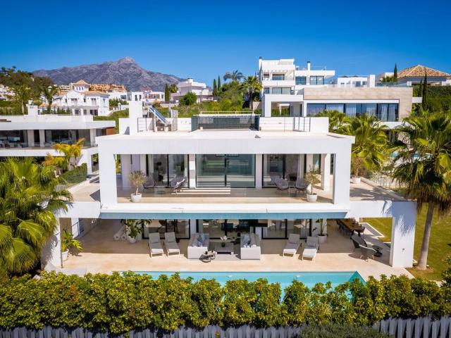 Villa / Chalet de lujo 701 m2 en venta, El Cortijo de los Olivos, Andalucía