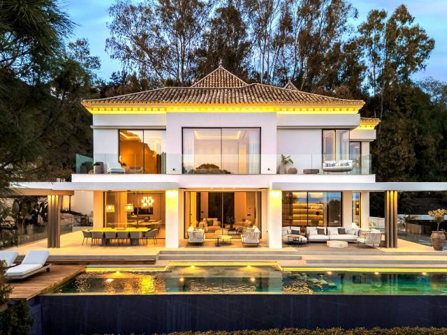 Villa / Chalet de lujo 771 m2 en venta, Marbella, España