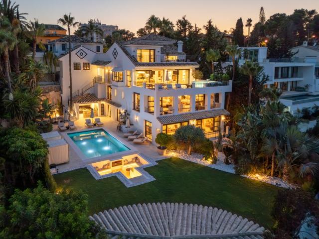 Villa / Chalet de lujo 980 m2 en alquiler, Nueva Andalucia, Andalucía