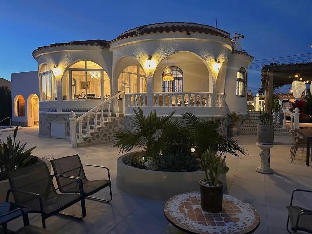 Villa / Chalet de lujo 151 m2 en venta, Torrevieja, España