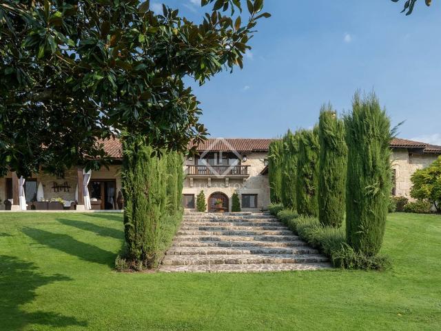Villa / Chalet de lujo 1637 m2 en venta, Piñor, Galicia