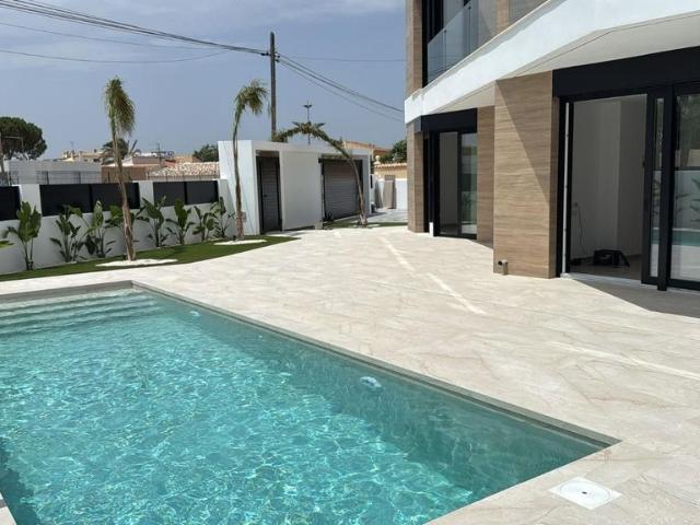 Villa / Chalet de lujo 171 m2 en venta, Torrevieja, Comunidad Valenciana