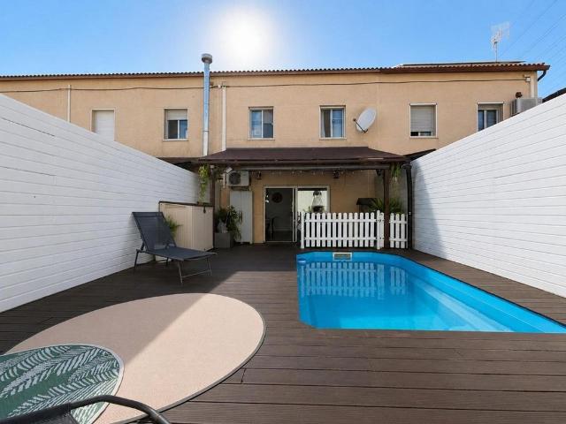 Villa / Chalet de lujo 182 m2 en venta, Castelbisbal, España