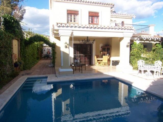 Villa / Chalet de lujo 200 m2 en venta, Marbella, España