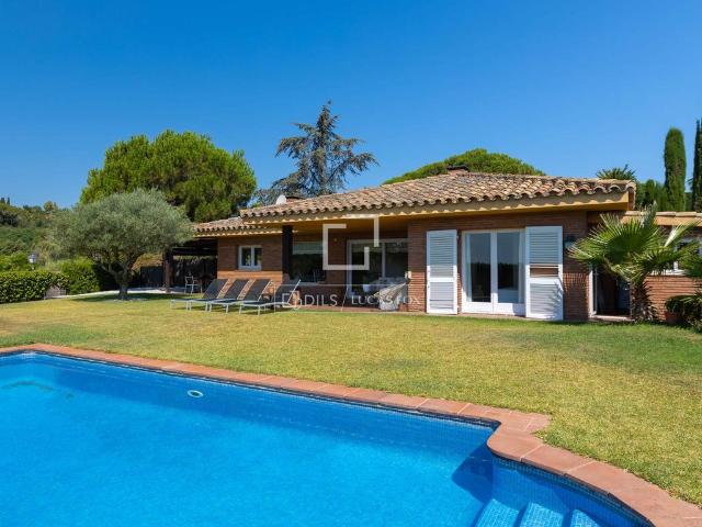 Villa / Chalet de lujo 229 m2 en venta, Sant Vicenç de Montalt, España