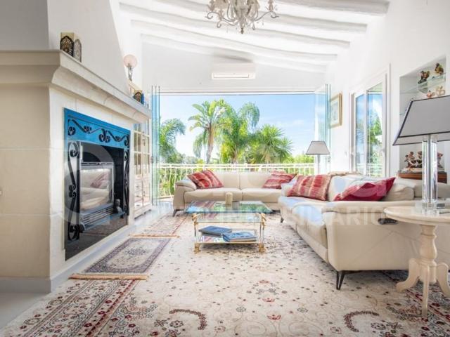 Exclusiva Villa / Chalet de 251 m2 en venta en Estepona, Andalucía