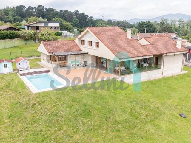 Villa / Chalet de lujo 273 m2 en venta, Lugones, Asturias