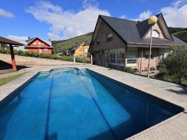 Villa / Chalet de lujo 323 m2 en venta, Carballeda, España