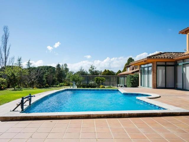 Villa / Chalet de lujo 335 m2 en venta, Peralada, Cataluña
