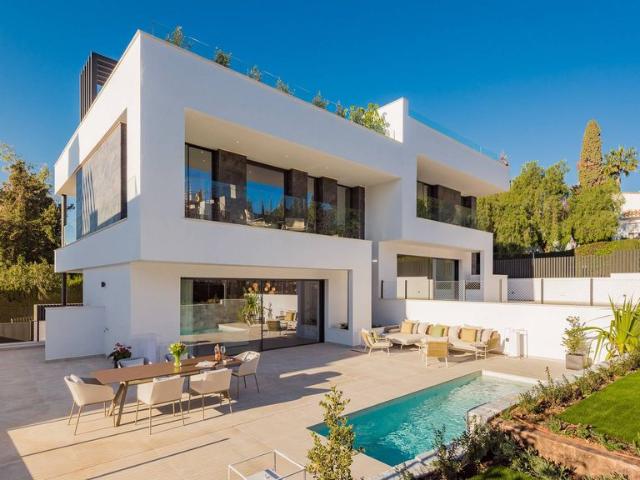 Villa / Chalet de lujo 341 m2 en venta, The Golden Mile, Marbella, Andalucía