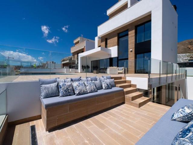 Villa / Chalet de lujo de 400 m2 en venta en Finestrat, Comunidad Valenciana