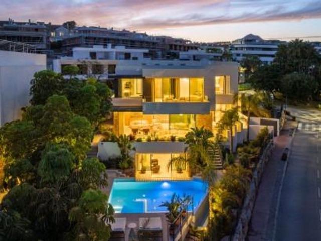 Villa / Chalet de lujo de 403 m2 en venta en Estepona, Andalucía