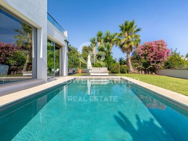 Villa / Chalet de lujo de 418 m2 en venta en Marbella, España