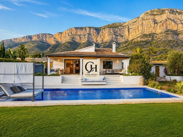 Villa / Chalet de lujo de 419 m2 en venta en Jávea, España