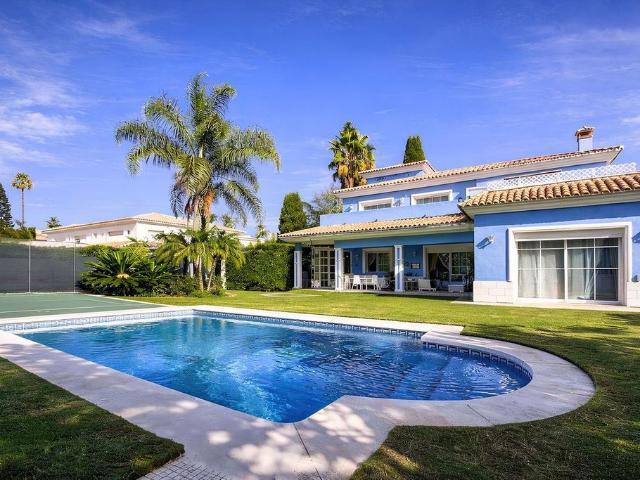 Villa / Chalet de lujo de 450 m2 en venta en Guadalmina, Andalucía