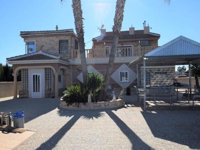 Villa / Chalet de lujo de 450 m2 en venta en Guardamar del Segura, España