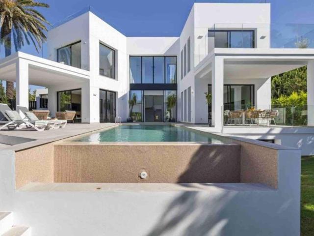 Villa / Chalet de lujo de 480 m2 en venta en Marbella, Andalucía