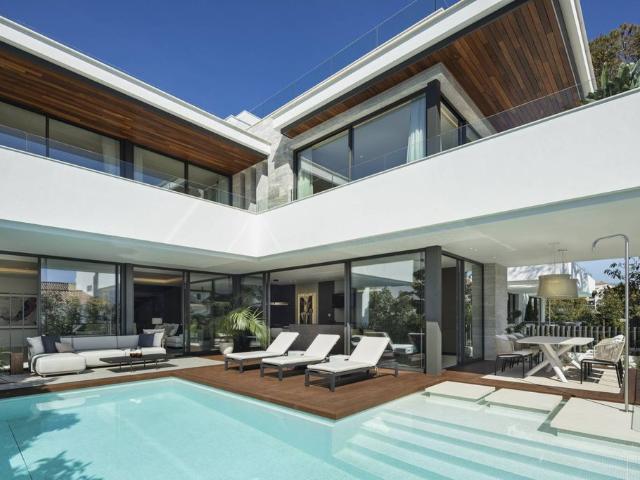 Villa / Chalet de lujo de 491 m2 en venta en Marbella, España