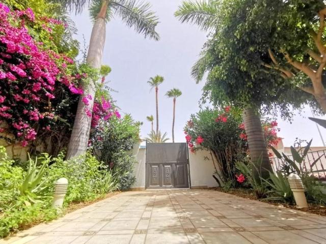 Villa / Chalet de lujo de 500 m2 en Playa del Duque, Adeje, Santa Cruz de Tenerife, Canarias