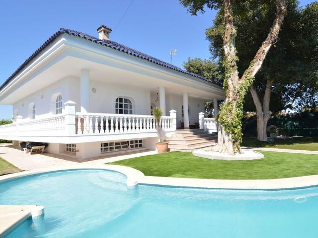 Villa / Chalet de lujo de 520 m2 en venta en Torrevieja, Comunidad Valenciana
