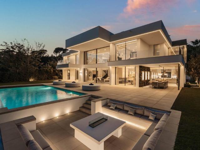 Villa / Chalet de lujo de 573 m2 en venta en Marbella, Andalucía
