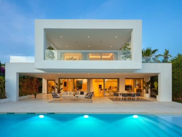Villa / Chalet de lujo de 599 m2 en venta en Marbella, Andalucía