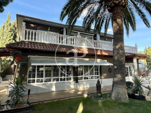 Exclusiva Villa / Chalet de 600 m2 en venta en Alicante, Comunidad Valenciana