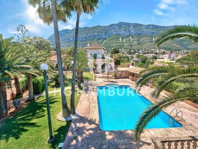 Villa / Chalet de lujo de 600 m2 en venta en Denia, España