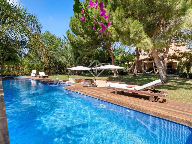 Villa / Chalet de 604 m2 en venta en Alicante, Comunidad Valenciana