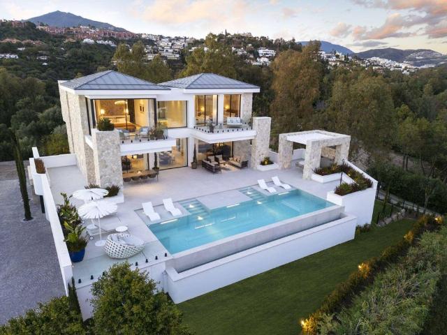 Villa / Chalet de lujo de 605 m2 en venta en Benahavís, España