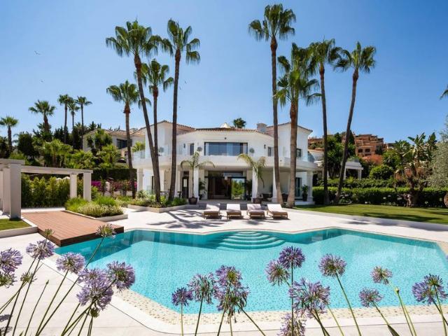 Villa / Chalet de lujo de 618 m2 en venta en Marbella, España