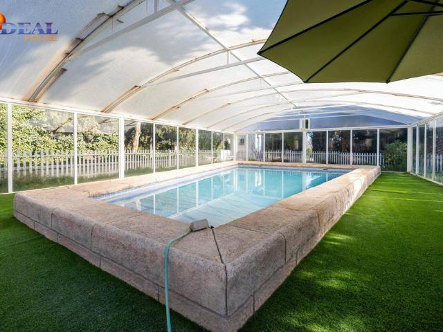 Villa / Chalet de lujo de 633 m2 en venta en Atarfe, Andalucía