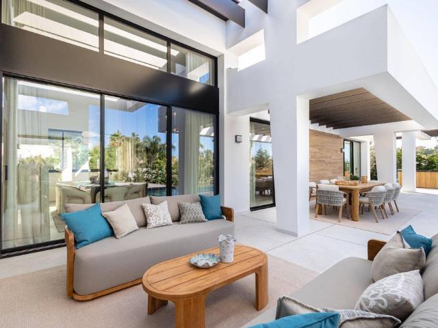 Villa / Chalet de lujo de 659 m2 en venta en Marbella, España